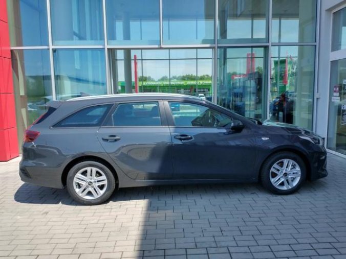 Kia Ceed, SW 1.5 T-GDi SPIN, barva šedá