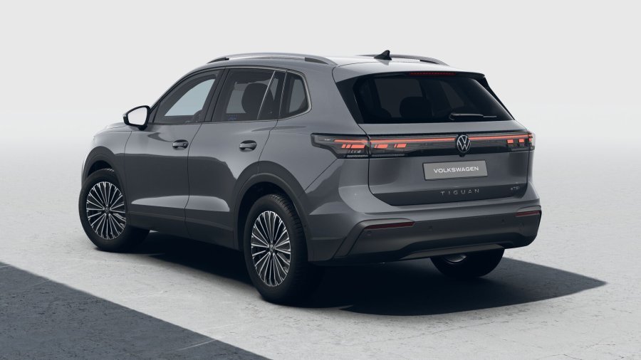 Volkswagen Tiguan, Tiguan People 1,5 eTSI 110 kW mHEV, barva šedá