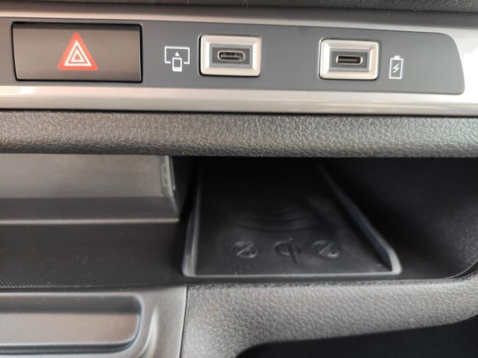 Peugeot Traveller, Peugeot Traveller 2.0 HDI 180k AUT8 L2 8 MÍST, barva zelená