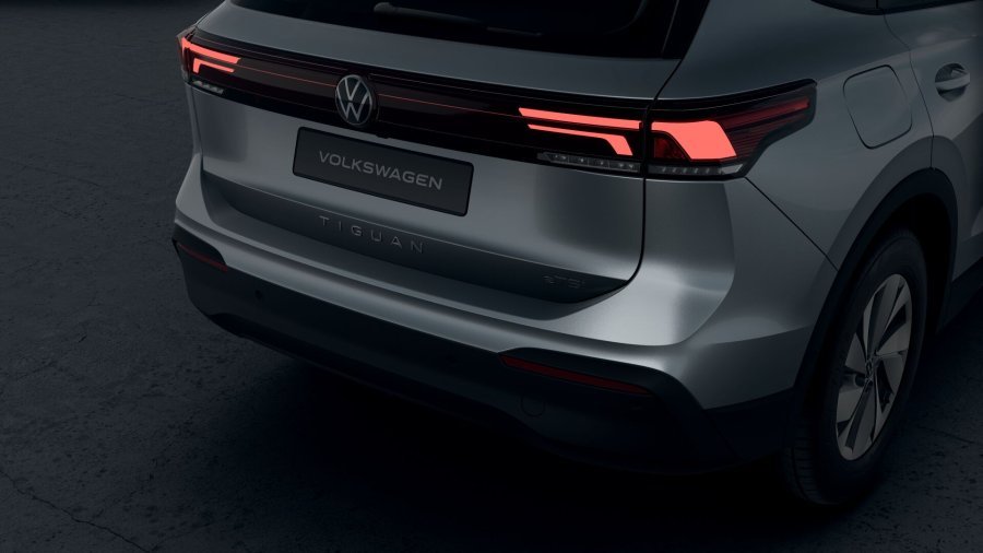 Volkswagen Tiguan, Tiguan 1,5 eTSI 96 kW mHEV, barva stříbrná