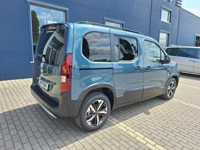 Peugeot Rifter, Peugeot Rifter GT BlHDi 130 EAT8, barva modrá