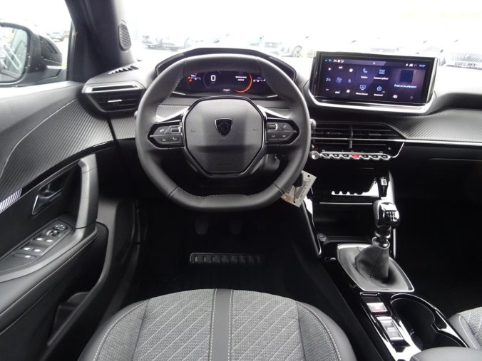 Peugeot 2008, Peugeot 2008 ALLURE PureTech 100k MAN6, barva černá
