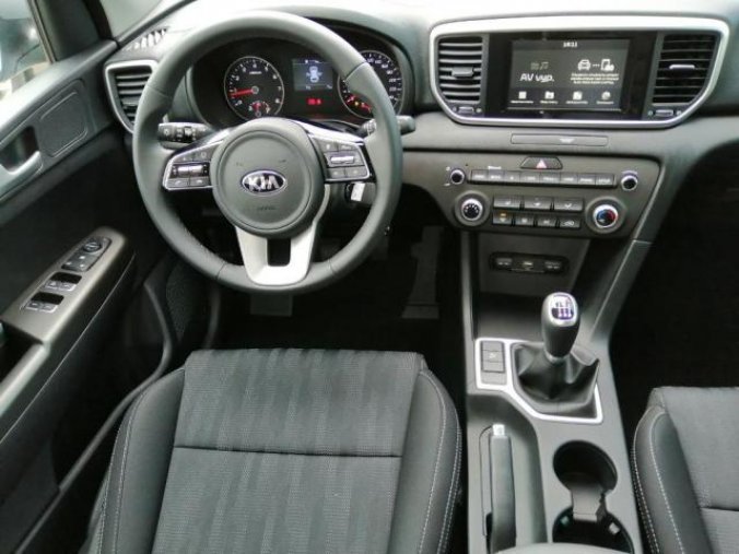 Kia Sportage, 1,6 GDi Comfort, barva bílá