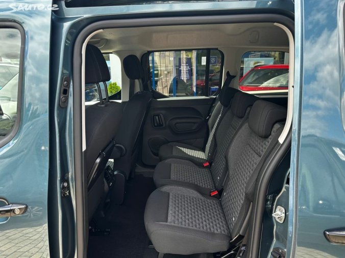 Peugeot Rifter, Peugeot Rifter LONG GT BlueHDi 130k EAT8, barva modrá