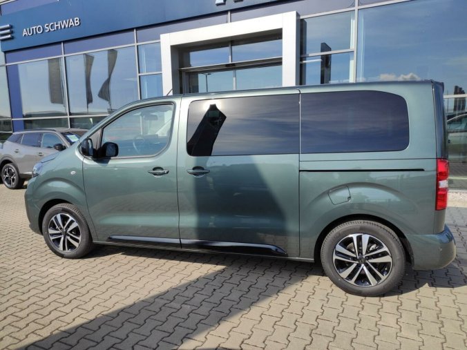 Peugeot Traveller, Peugeot Traveller L2 2.0 HDI AUT8 180k NAV 2+3+3, barva zelená