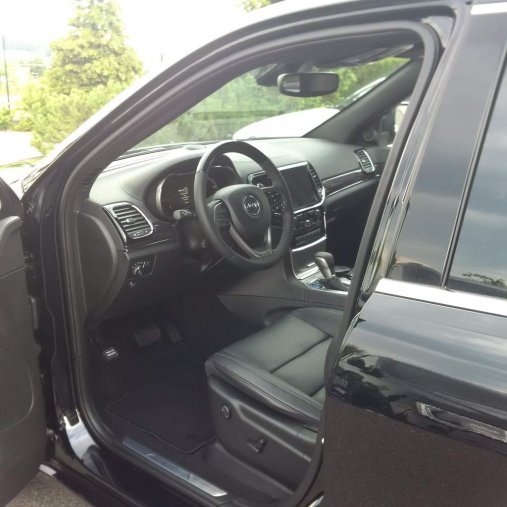 Jeep Grand Cherokee, OVERLAND 3,0 V6 CRD 250k, barva černá
