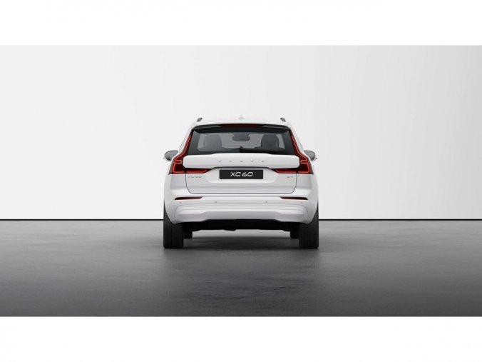 Volvo XC60, SUV, Momentum B4 FWD, barva bílá