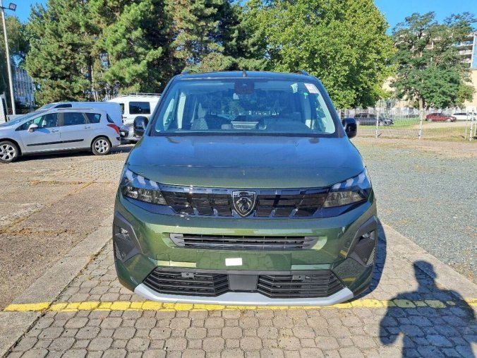 Peugeot Rifter, Peugeot Rifter GT BlueHDi 130 S&S EAT8, barva zelená