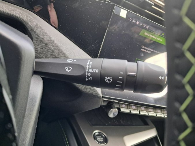 Peugeot 408, Peugeot 408 408 GT Hybrid 145 e-DCS6, barva bílá