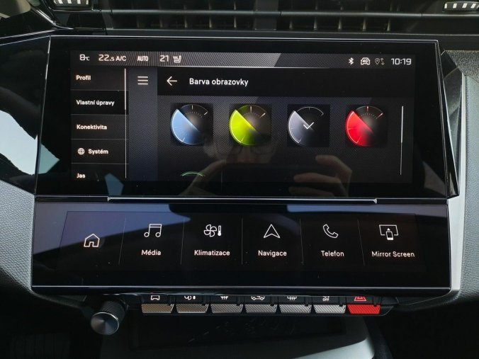 Peugeot 408, Peugeot 408 ALLURE Hybrid 136 e-DCS6, barva modrá