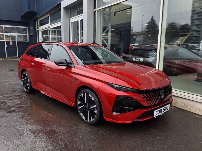 Peugeot 308, Peugeot 308 SW GT Hybrid 145 e-DCS6, barva červená