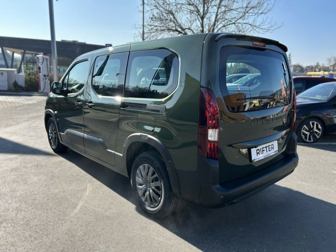 Peugeot Rifter, Peugeot Rifter LONG ALLURE BlueHDi 130 S&S MAN6, barva zelená