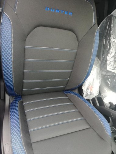 Dacia Duster, 1,0 TCe  100 Celebration 4x2, barva modrá