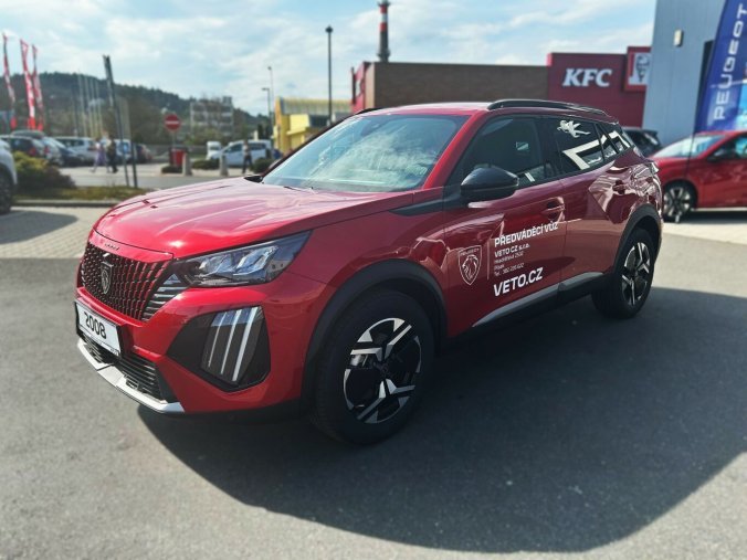 Peugeot 2008, Peugeot 2008 ALLURE Hybrid 145 e-DCS6, barva červená