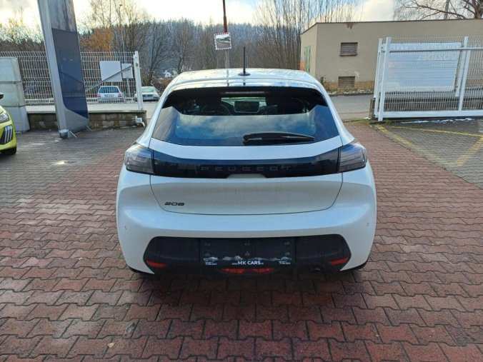 Peugeot 208, Peugeot 208 STYLE Turbo 100 MAN6, barva bílá