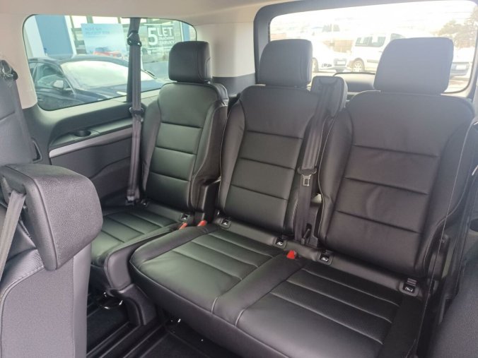 Peugeot Traveller, Peugeot Traveller Allure Long 2.0 BHDi 180 EAT8, barva šedá
