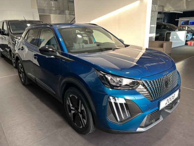 Peugeot 2008, Peugeot 2008 ALLURE Turbo 100 MAN6, celoroční PNEU, kamery, barva modrá