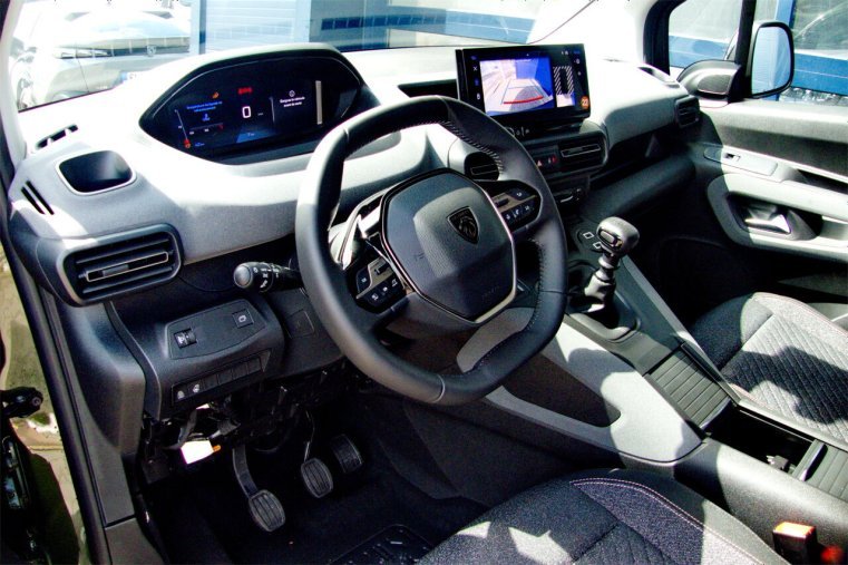Peugeot Rifter, Peugeot Rifter ALLURE PureTech 110 S&S MAN6, barva zelená