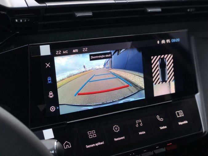 Peugeot 308, Peugeot 308 e-GT Plug-in HYBRID 225 e-EAT8, barva zelená