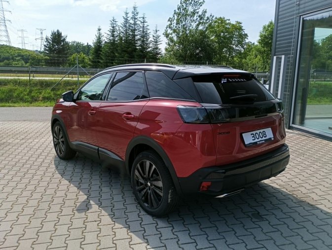 Peugeot 3008, Peugeot 3008 GT PACK 1.2 PureTech 130 EAT8, barva červená