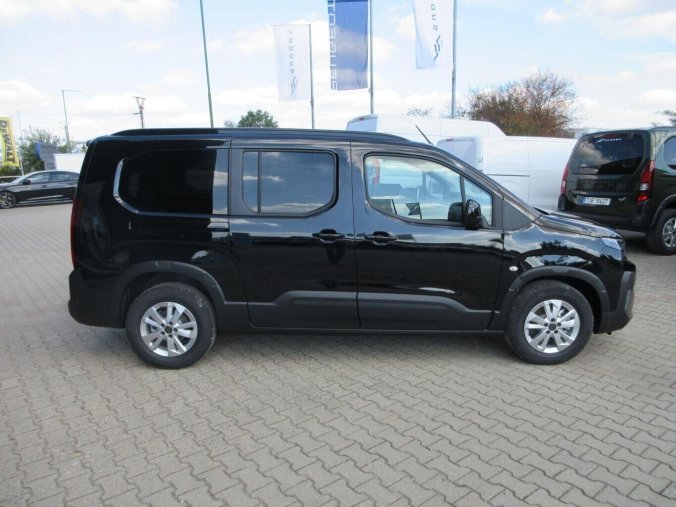 Peugeot Rifter, Peugeot Rifter LONG ALLURE HDi 130 MAN6 7míst, barva černá