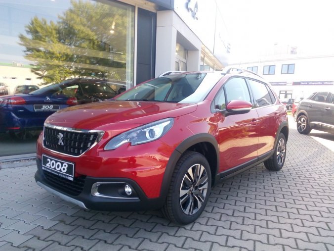 Peugeot 2008, ALLURE 1.2 PureTech 82 S&S MAN 5 KAMERA+NAVI, barva červená