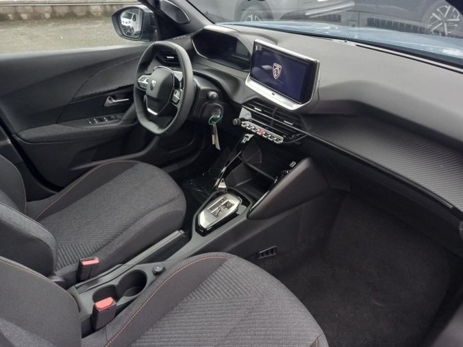 Peugeot 2008, Peugeot 2008 BUSINESS Hybrid 110 e-DCS6, barva modrá