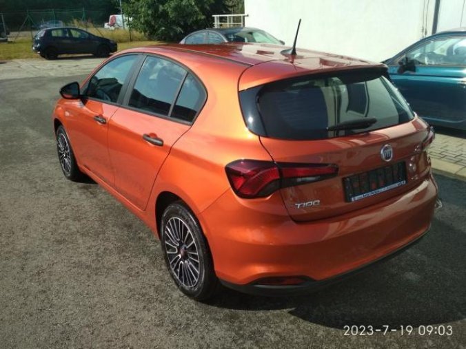 Fiat Tipo, HB 1.0 Fire Fly 100k, barva oranžová