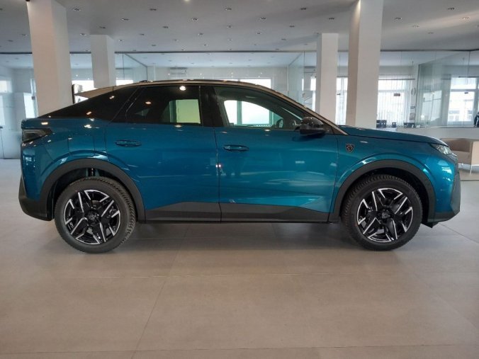 Peugeot 3008, Peugeot 3008 3008 GT Hybrid 145 e-DCS6, barva modrá