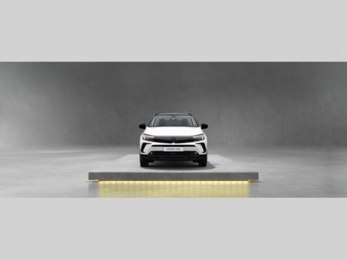 Opel Grandland X, F 1.2 XHT S/S (96kW/ 130HP) MT, barva bílá