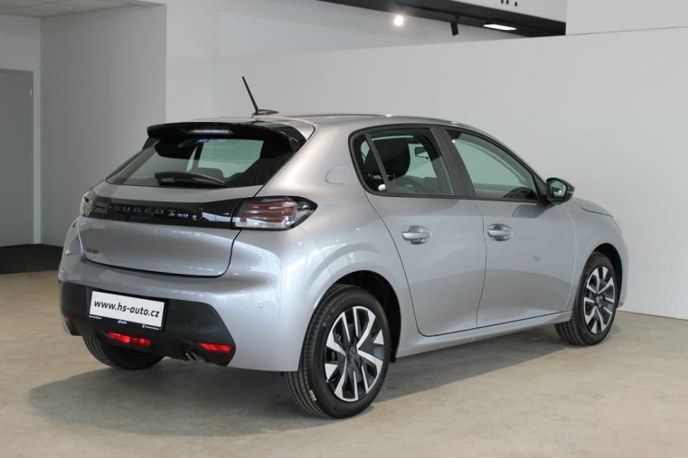 Peugeot 208, Peugeot 208 STYLE PureTech 100 S&S MAN6, barva stříbrná