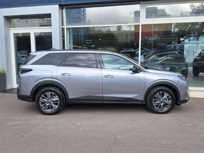 Peugeot 5008, Peugeot 5008 ALLURE Hybrid 145 e-DCS6, barva šedá