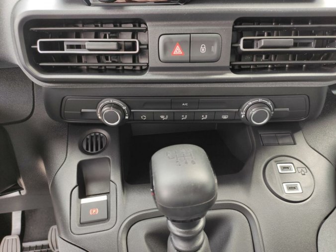 Peugeot Rifter, Peugeot Rifter LONG ALLURE 1.5HDI MAN6 N1 136, barva bílá
