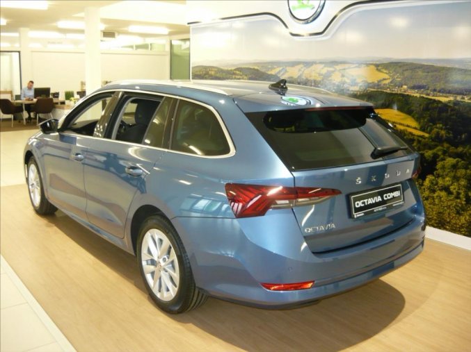 Škoda Octavia, 1,5 TSI 110 kW Style, barva neuvedeno