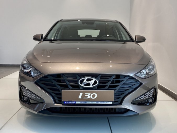 Hyundai i30, 1,5i 81 kW MT, barva bronzová