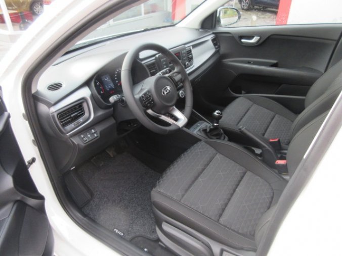 Kia Rio, 1.2 CVVT COMFORT, barva bílá