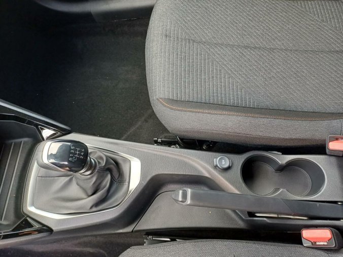 Peugeot 208, Peugeot 208 Style PureTech 1.2 7 let zár., barva šedá