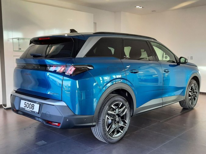 Peugeot 5008, Peugeot 5008 5008 ALLURE Hybrid 145 e-DCS6, barva modrá
