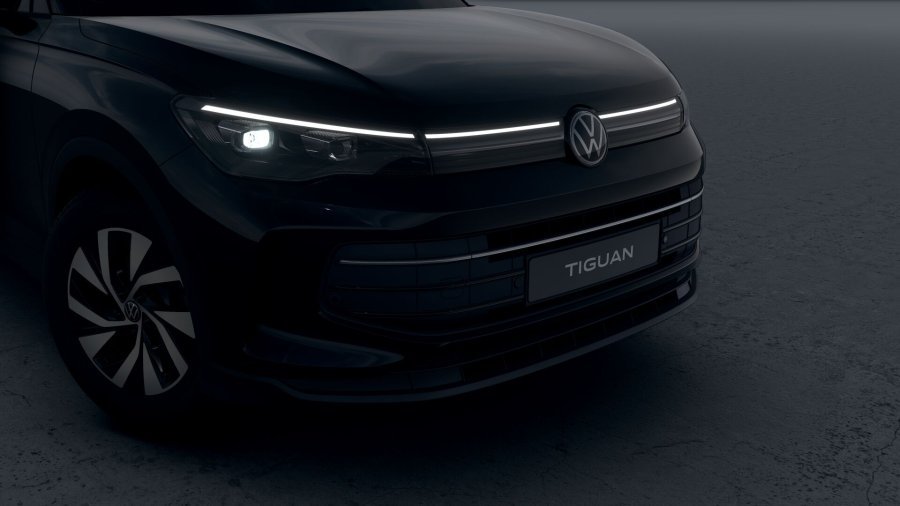 Volkswagen Tiguan, Tiguan People 1,5 eTSI 110 kW mHEV, barva černá