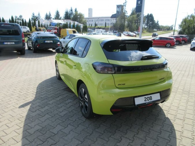 Peugeot 208, Peugeot 208 ALLURE Hybrid 100 e-DCS6, barva žlutá
