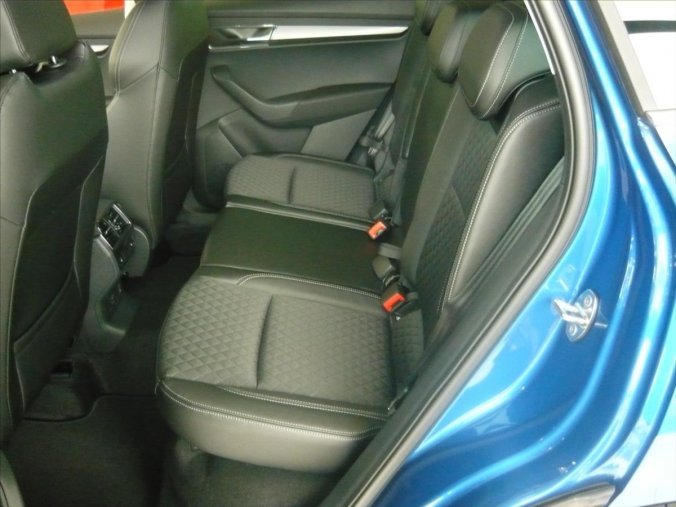 Škoda Karoq, 1,5 TSI 110 kW Style Plus, barva neuvedeno