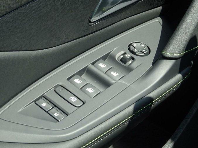 Peugeot 308, Peugeot 308 SW GT Plug-in HYBRID 225 e-EAT, barva modrá