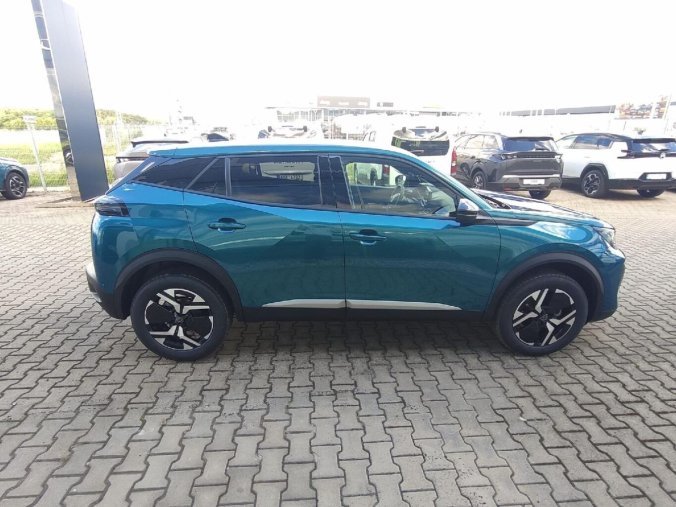 Peugeot 2008, Peugeot 2008 ALLURE 1.2 TURBO 100k 2xkamera, barva modrá