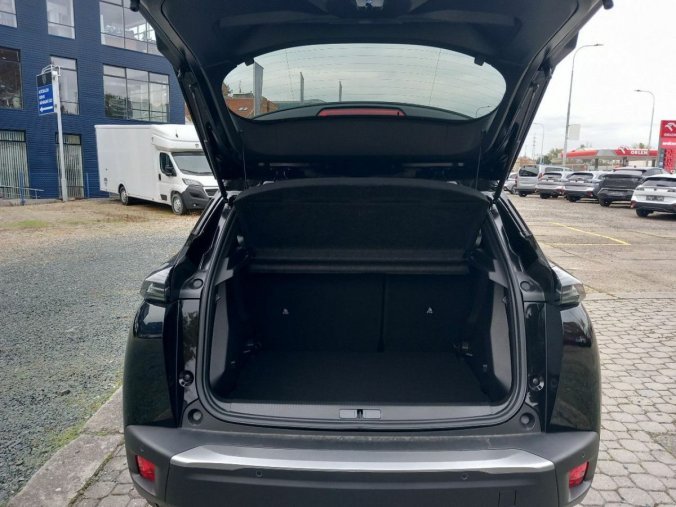 Peugeot 2008, Peugeot 2008 Allure Pack PureTech 130 S&amp, barva černá