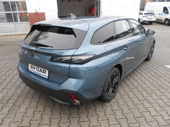 Peugeot 308, Peugeot 308 SW STYLE BlueHDi 130 S&S EAT8, barva modrá