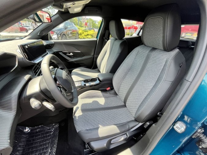 Peugeot 2008, Peugeot 2008 BUSINESS Turbo 100k MAN6, barva modrá