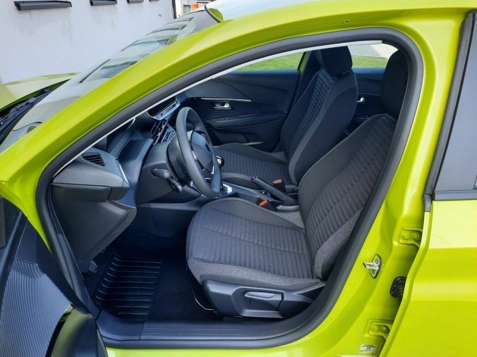 Peugeot 208, Peugeot 208 STYLE 1,2PT 100k M6, barva žlutá
