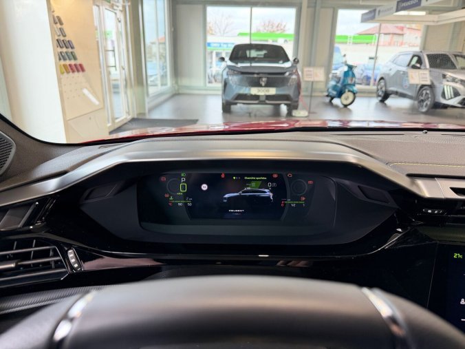 Peugeot 308, Peugeot 308 SW GT Hybrid 145 e-DCS6, barva červená