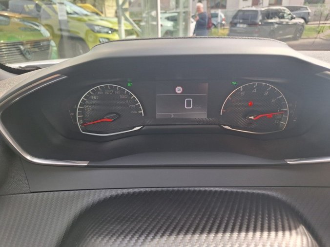 Peugeot 2008, Peugeot 2008 STYLE 1.2 PT 100k MAN6, barva šedá