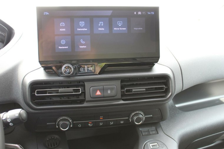 Peugeot Rifter, Peugeot Rifter ALLURE BlueHDi 130 MAN6 N1, barva zelená